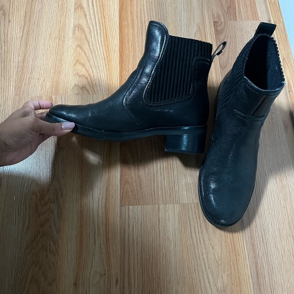 Gently worn Cole Haan Boots! - Picture 2 of 5